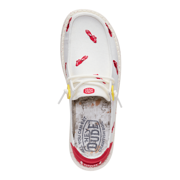 Wendy Embroidered Crawfish